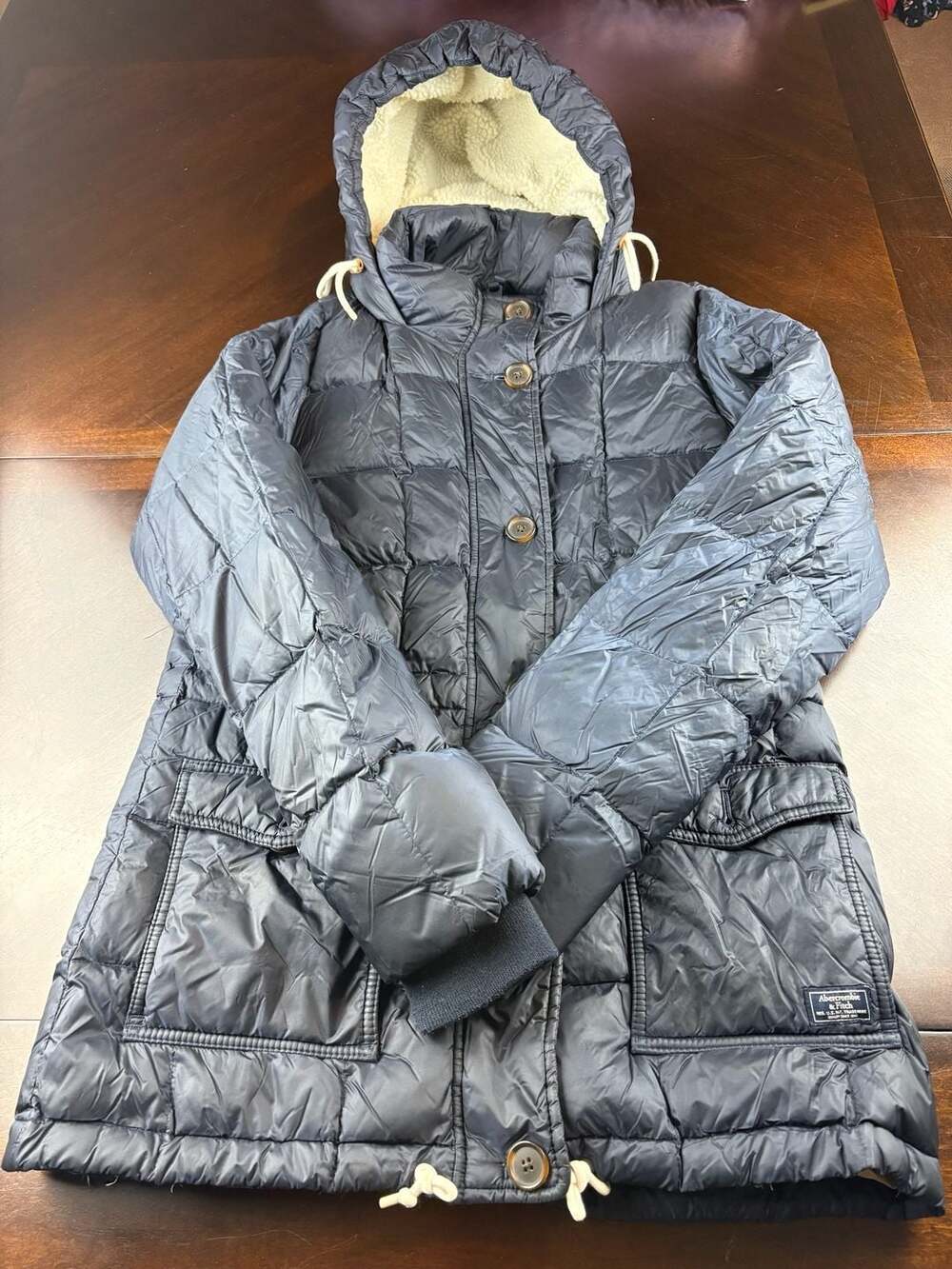 Abercrombie & Fitch Women’s Medium Navy Down Puffer Parka Hooded Sherpa Lined